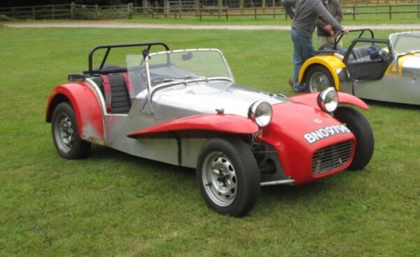 lotus 7.JPG